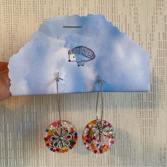 HANDMADE🙋🏻♀️🍩Dangle Earrings w/ Charm! - Picture 1 of 15